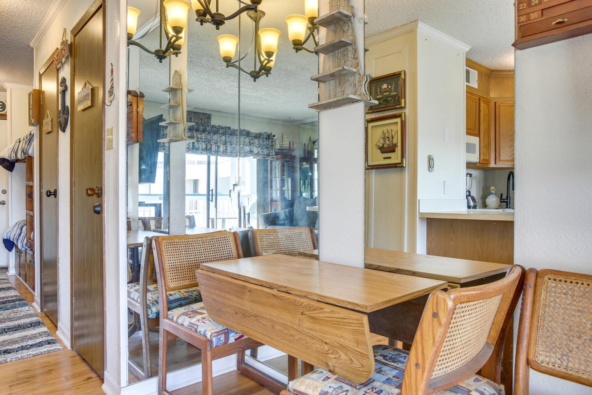 Appartement Galveston Retreat With Balcony And Gulf Views! Extérieur photo
